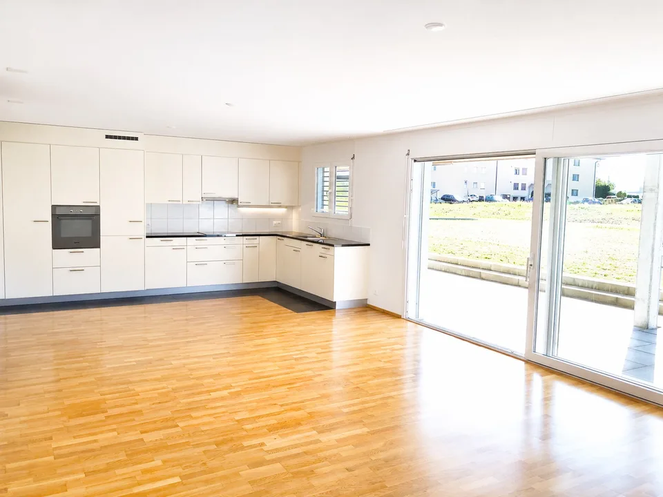 Bello appartamento 4.5 locali con balcone e vista a Kappel