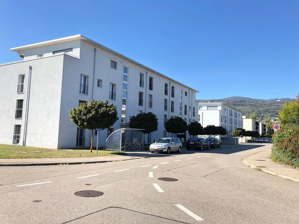 Bello appartamento 4.5 locali con balcone e vista a Kappel