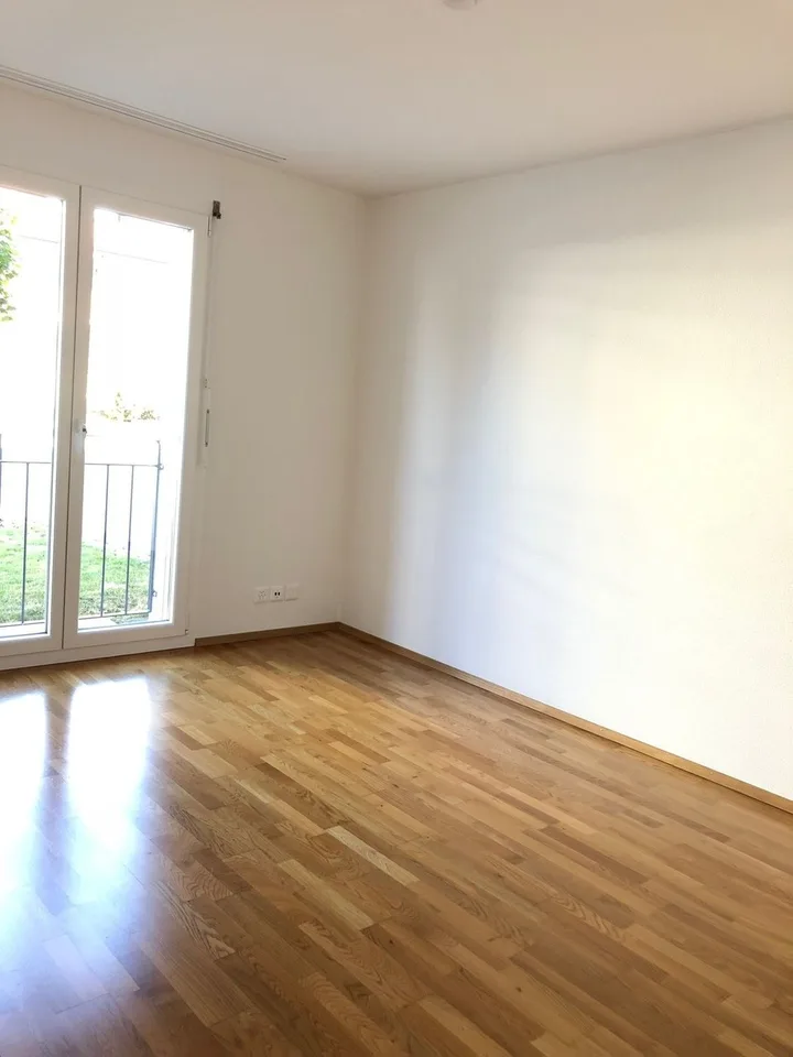 Bello appartamento 4.5 locali con balcone e vista a Kappel