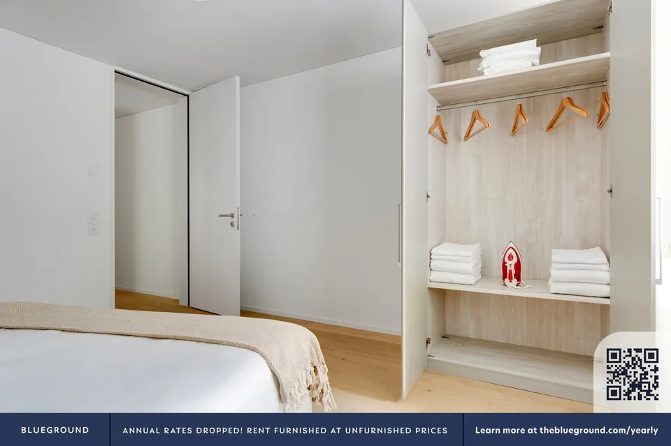 Blueground ID263, Enge