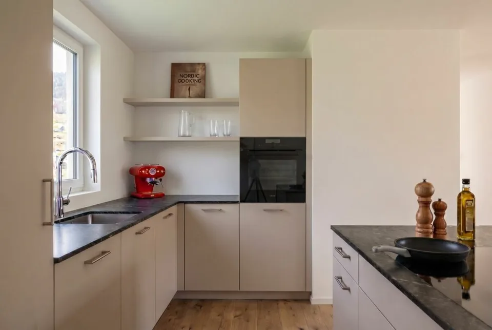 Casa a schiera unifamiliare nuova con molti extra a Oberbipp