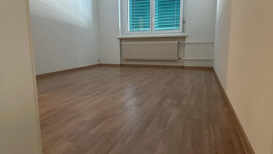 Zweizimmerwohnung mit viel Licht im 5. Stock in La Chaux-de-Fonds