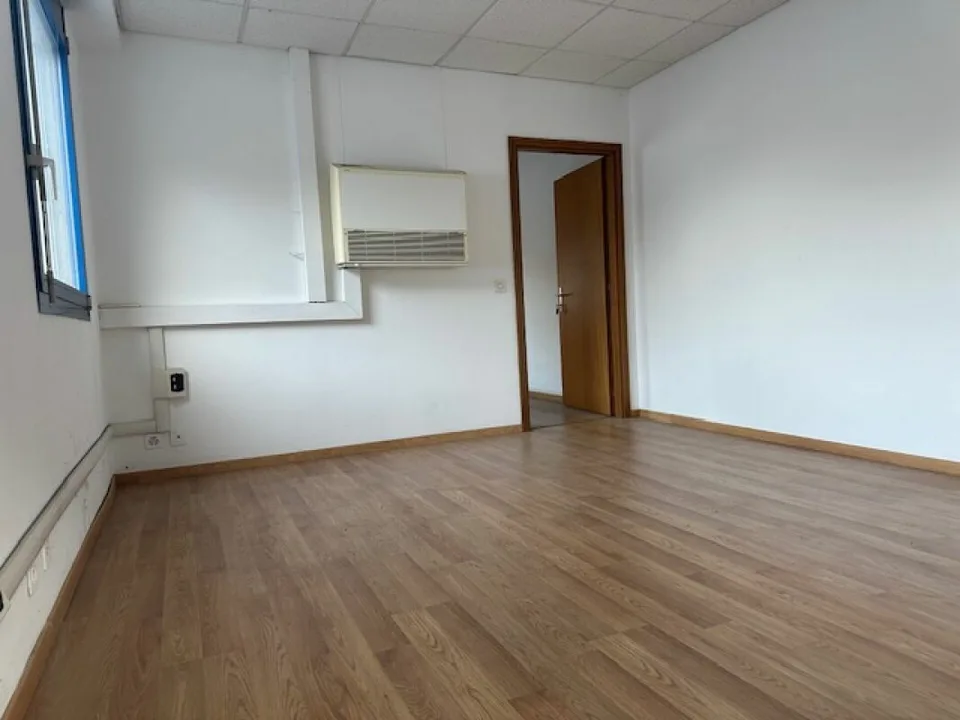 Affittasi uffici – Foto 10 von 18