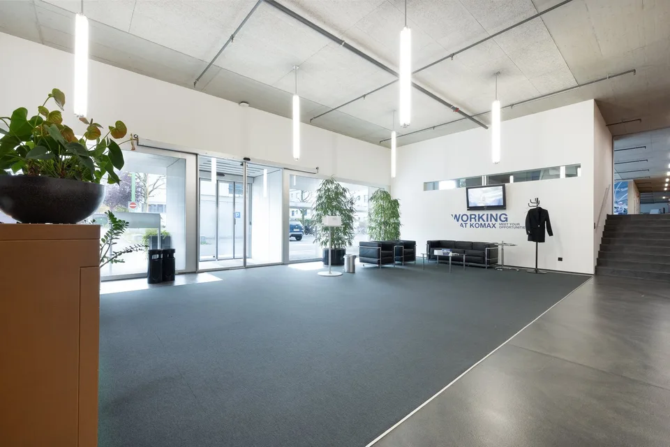 Bezugsbereite Büroflächen in Gehdistanz zum Bahnhof Rotkreuz - flexibel gestaltbar – Foto 8 von 14