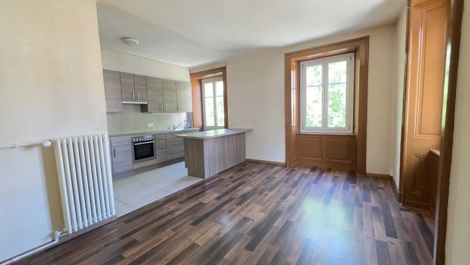 Schönes Apartment mit Balkon