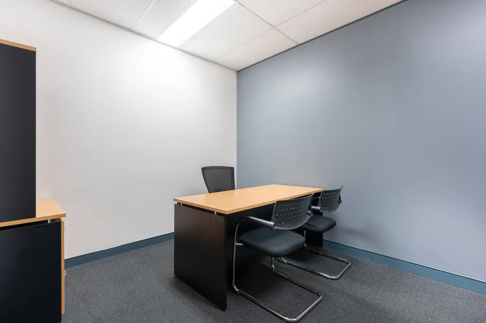 Privater Büroraum für 2 in Regus Spoom Glattpark