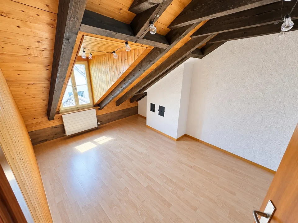 Appartamento mansardato accogliente nel cuore della città di Aarau