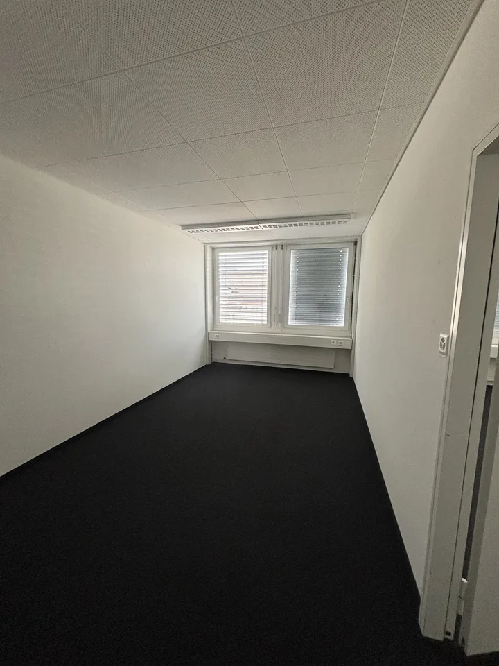 Bureau dans un emplacement attractif