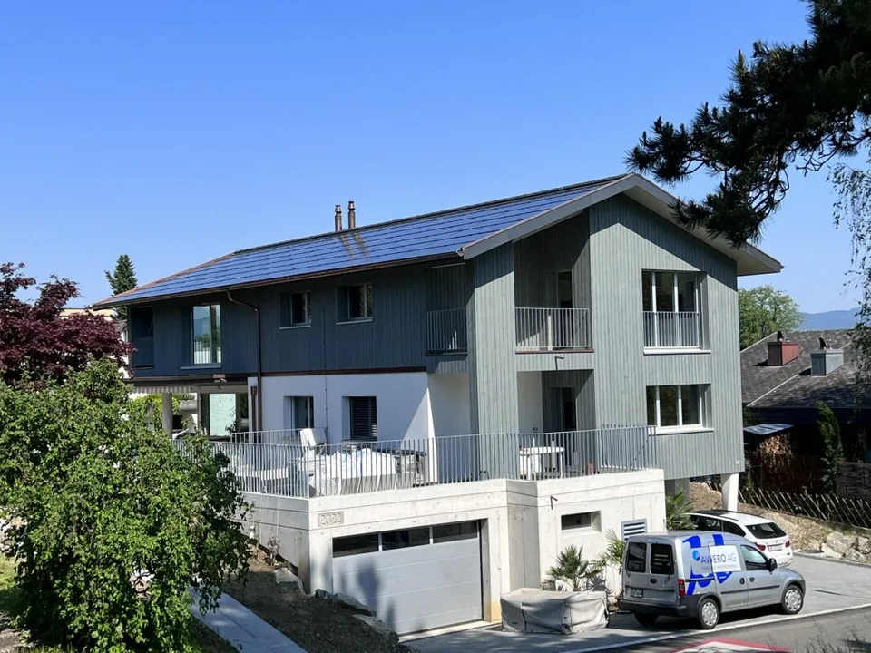 Habitation moderne et durable dans une maison à deux familles