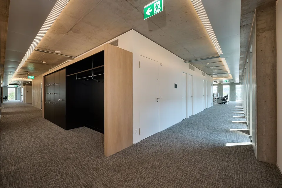 Hochwertige Büroflächen im Grosspeter Tower – Foto 7 von 11