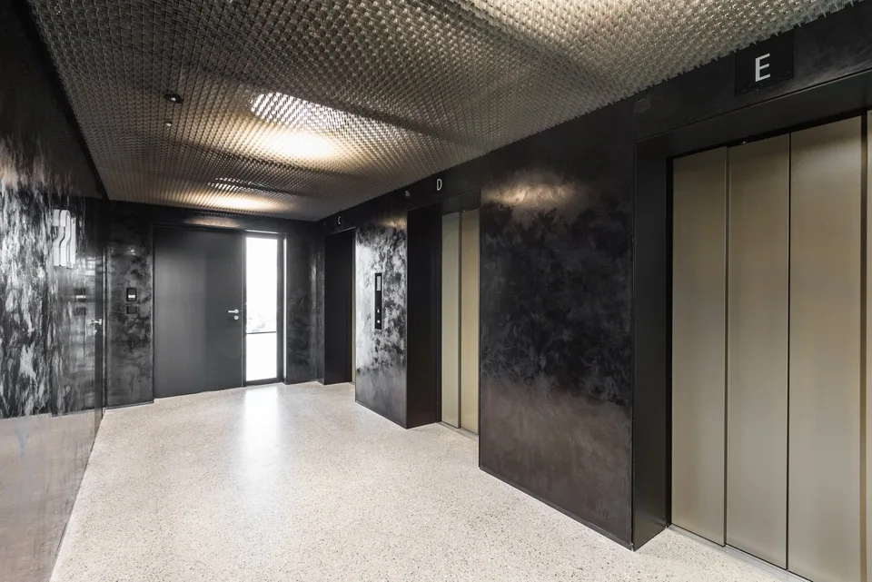 Espaces de bureau de haute qualité dans la tour Grosspeter