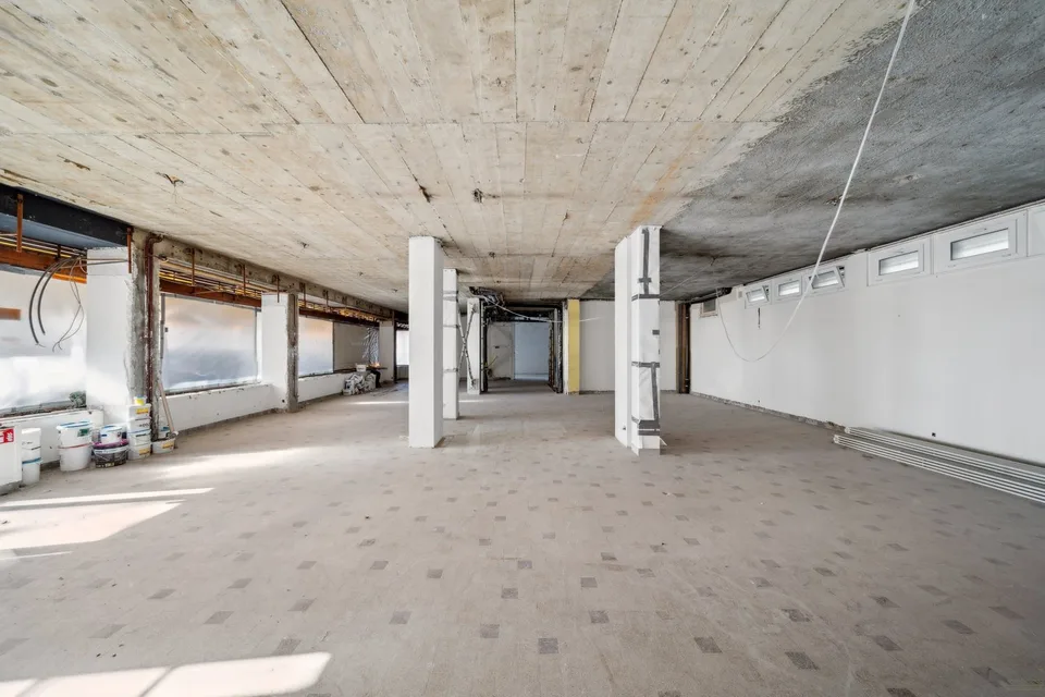 Beautiful commercial space near the city center