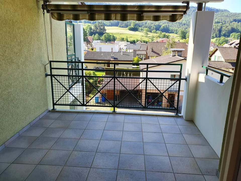 Charming 4.5-room maisonette apartment