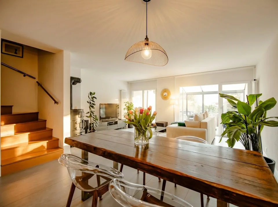 Verkauft - Schönes 6.5-Zimmer-Haus renoviert in einer Wohngegend