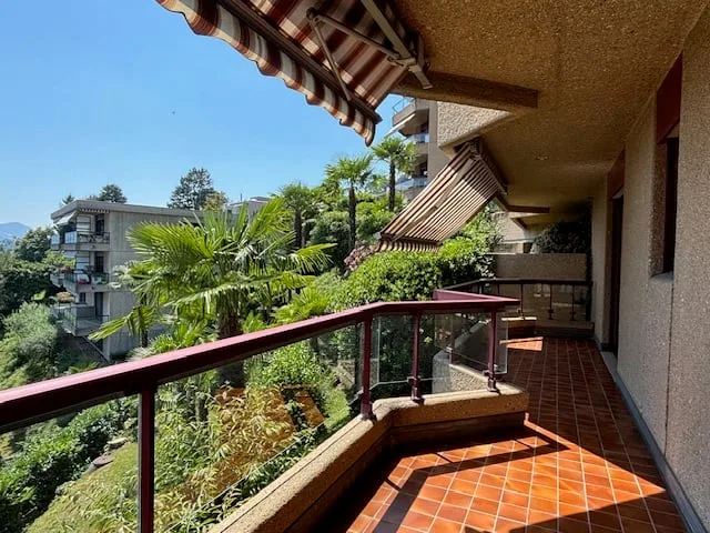 Lugano – Helles 2.5-Zimmer-Apartment mit Terrasse und Seeblick