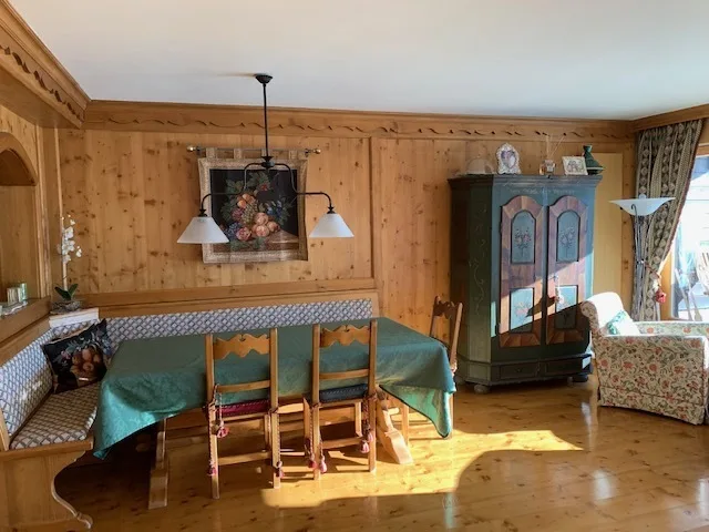 Continental, 5 pièces, rez-supérieur