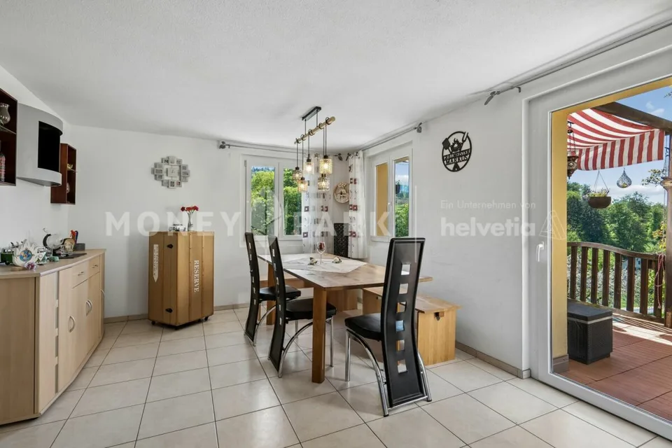 Casa unifamiliare unica di 7,5 locali con qualità di vita e grande terreno