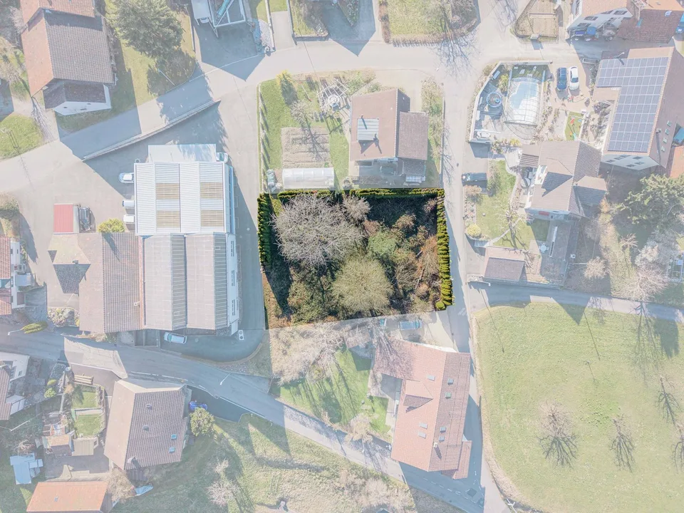 865 M2 TERRENO EDIFICABILE RESIDENZIALE SOPRA IL LAGO DI HALLWIL