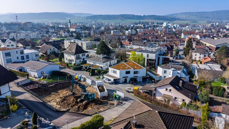WOHNGENUSS AN ERHÖHTER LAGE Neues 5 ½ Zi-DEFHs (B) in Wohlen – Foto 7 von 9