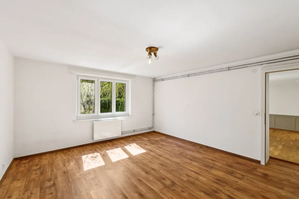 Multi-generation house with historic charm in Pratteln