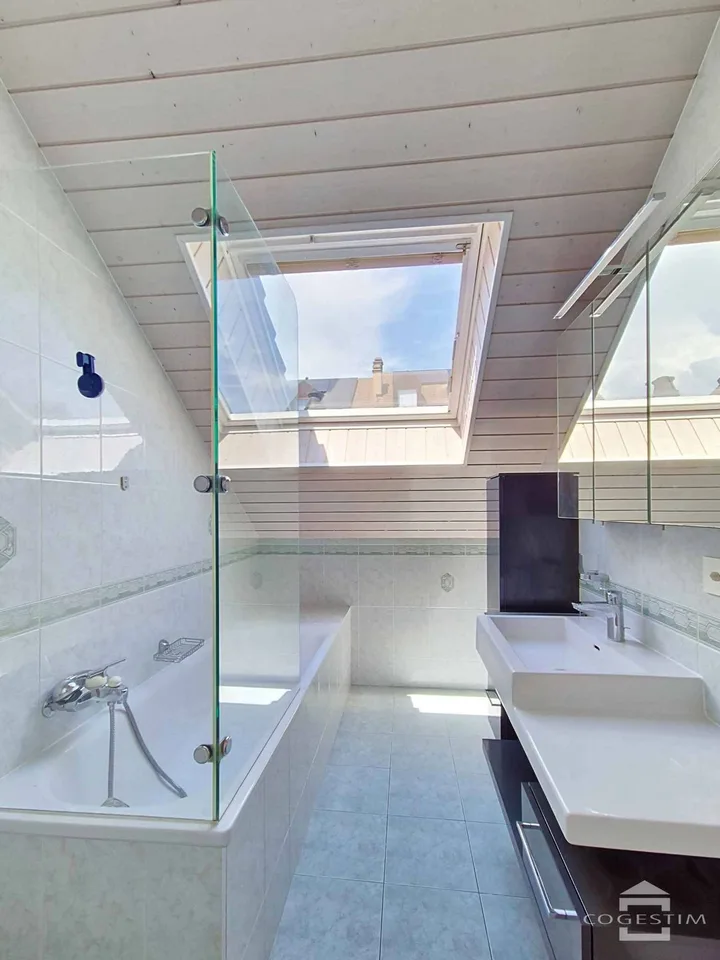 Disponible de suite Bel appartement de 4.5 pièces au coeur de La Côte