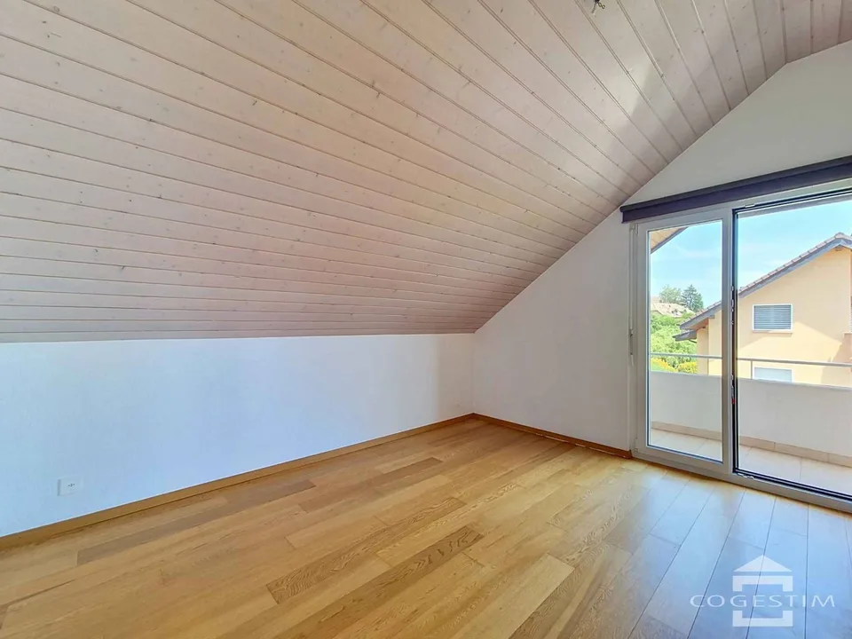Disponible de suite Bel appartement de 4.5 pièces au coeur de La Côte