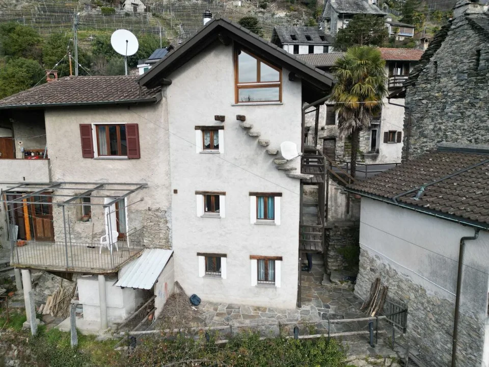 Casa nel nucleo,  3.5 locali, Completamente Riattata, Agarone