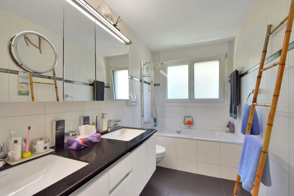 Ruhig gelegenes 6.5-Zimmer-Einfamilienhaus mit herrlicher Weitsicht – Foto 15 von 25