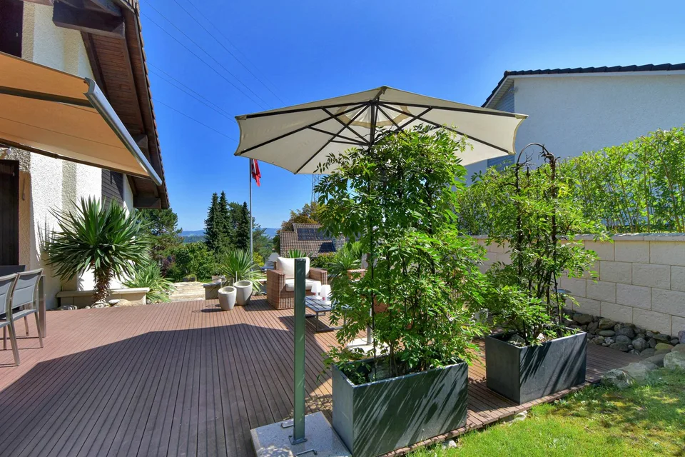 Ruhig gelegenes 6.5-Zimmer-Einfamilienhaus mit herrlicher Weitsicht – Foto 17 von 25
