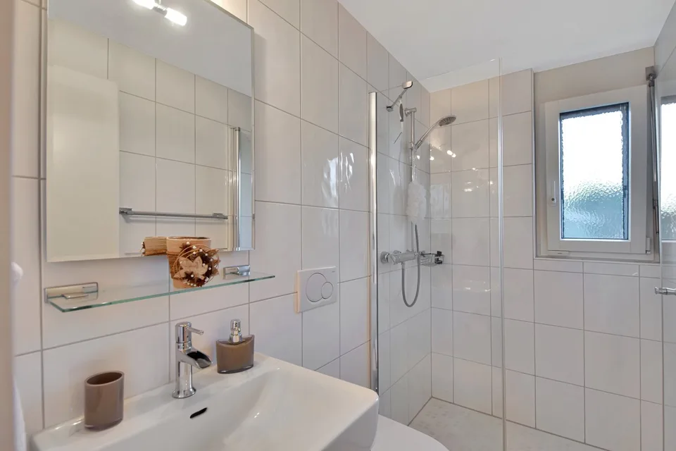 Ruhig gelegenes 6.5-Zimmer-Einfamilienhaus mit herrlicher Weitsicht – Foto 16 von 25
