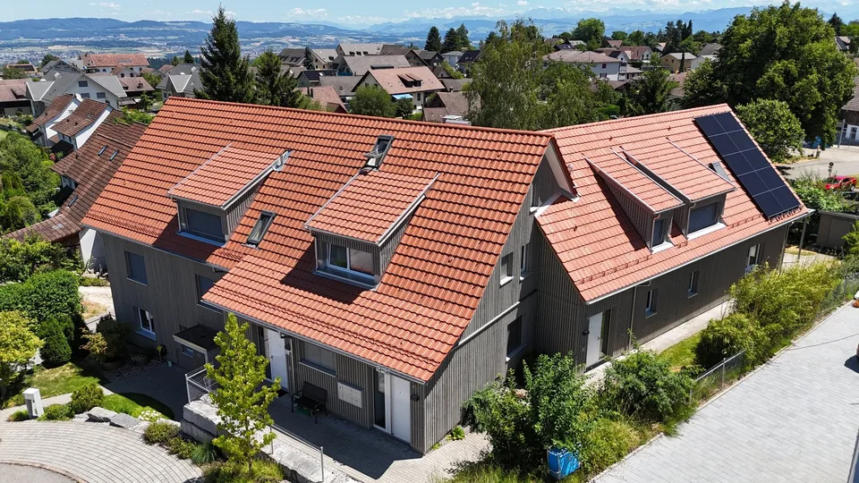 Ampio appartamento soleggiato / 242 m² di giardino privato / 2 posti auto inclusi – foto 13 di 14