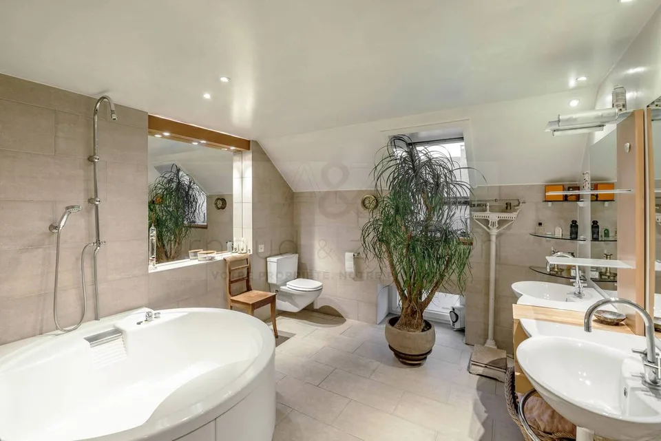 Kunst des Lebens & Großer Stil - Außergewöhnliches Duplex mit Loftcharakter