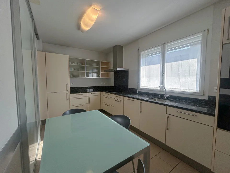 VACALLO ESPACE, LUMIÈRE ET CONFORT, APPARTMENT EN ETAGE SANS COMPROMIS
