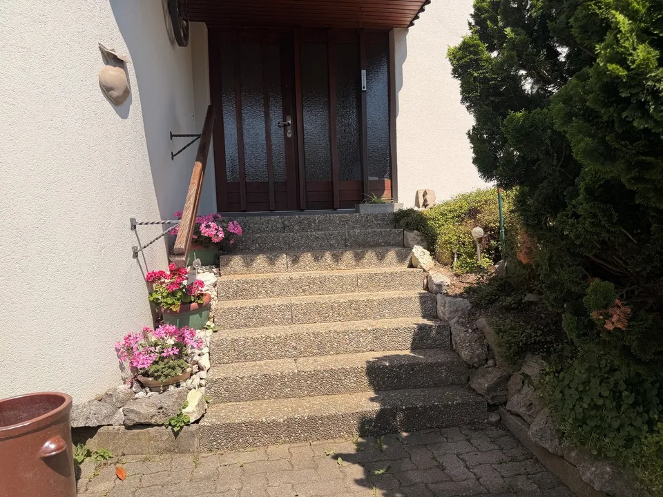 Familienparadies an ruhiger Privatstrasse