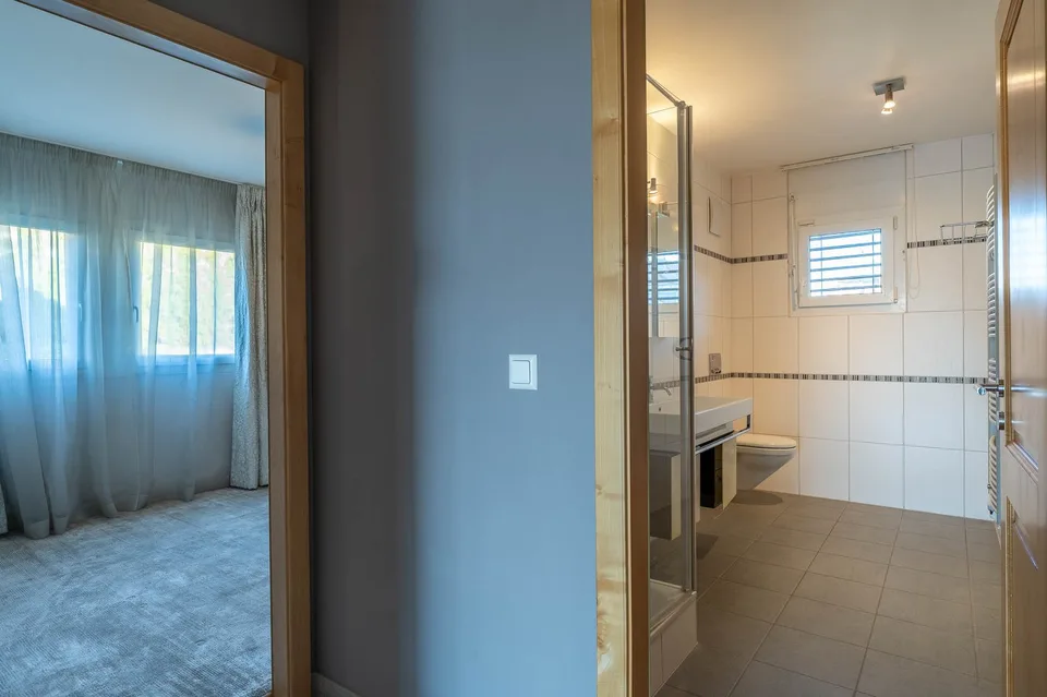 Prächtige 4,5-Zimmer-Wohnung in Mont-sur-Rolle – Foto 14 von 17