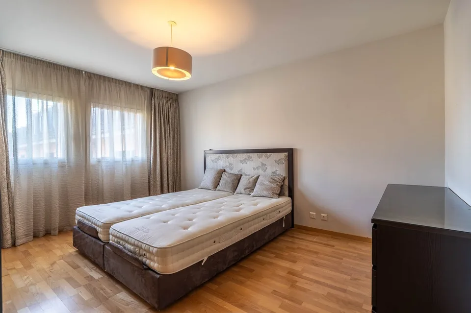 Prächtige 4,5-Zimmer-Wohnung in Mont-sur-Rolle – Foto 10 von 17
