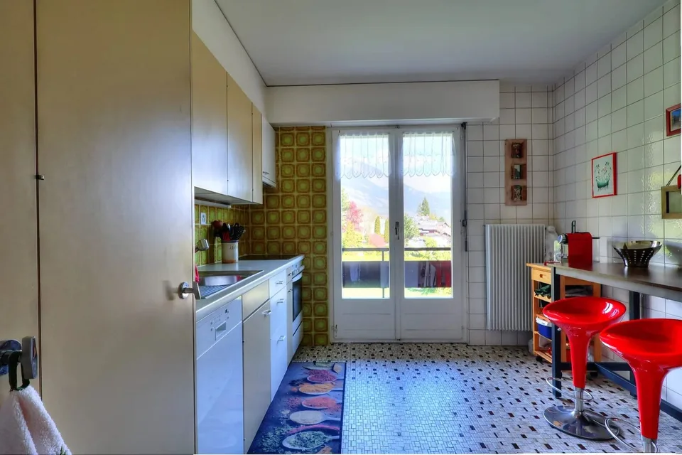 Ampio appartamento familiare di 4.5 locali con vista panoramica