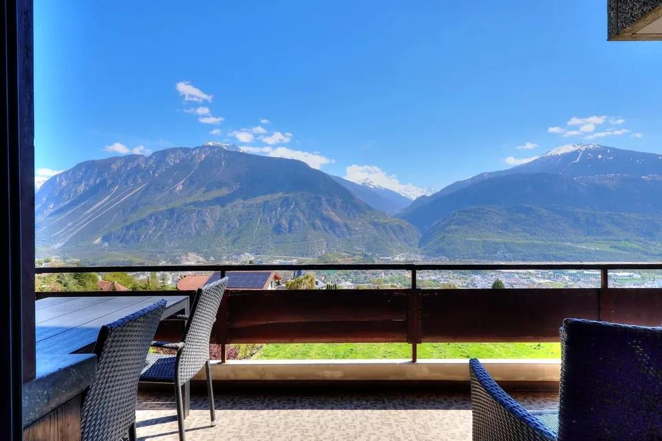 Ampio appartamento familiare di 4.5 locali con vista panoramica