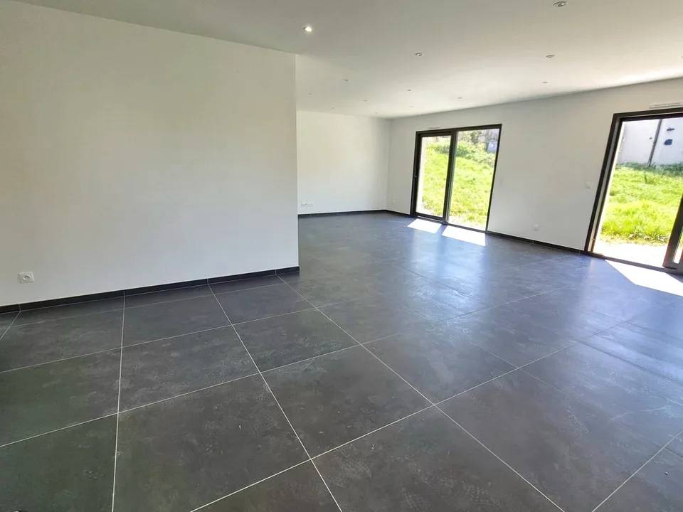 Magnifica villa di 2 anni - T4 di 130 m2 a Saint Cergues