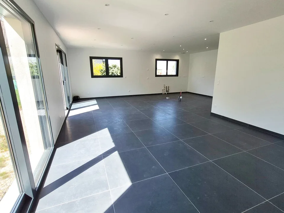 Magnifica villa di 2 anni - T4 di 130 m2 a Saint Cergues
