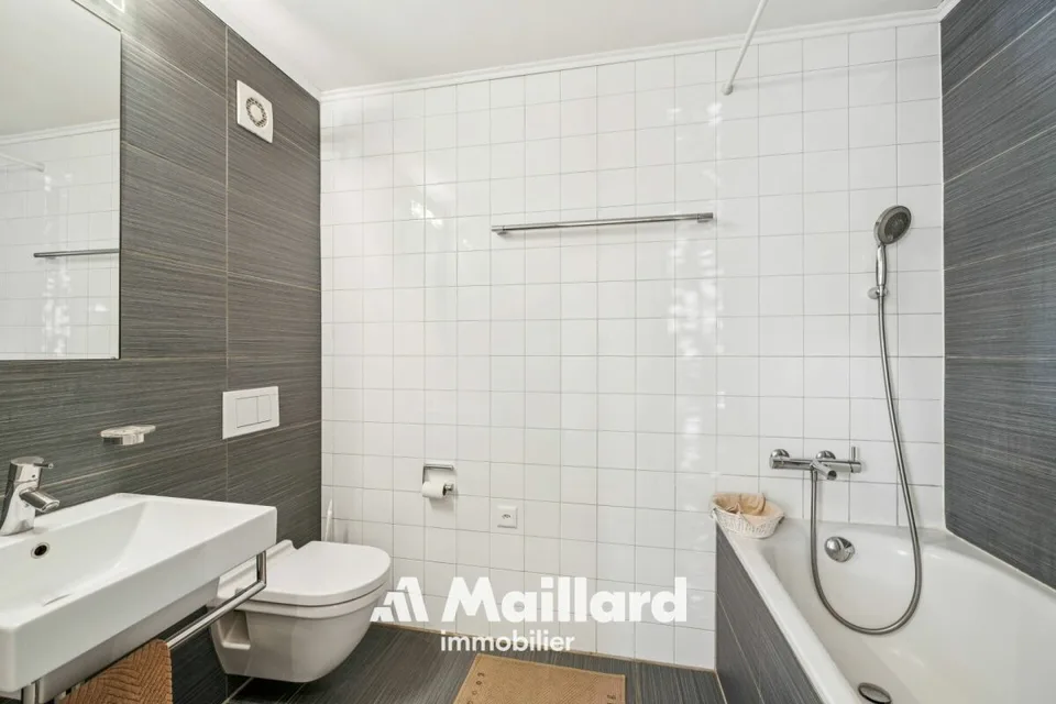 Schöne zeitgenössische Villa in St-Légier – Foto 22 von 26