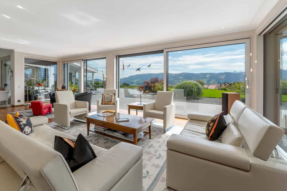 Göttliche 10-Zimmer-Eigenschaft mit atemberaubendem Blick auf die Freiburger Voralpen zum Verkauf in Sorens (Gruyère)