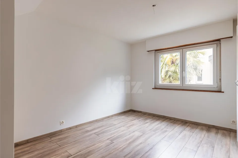 Duplex luminoso con giardino privato e serra – foto 9 di 13