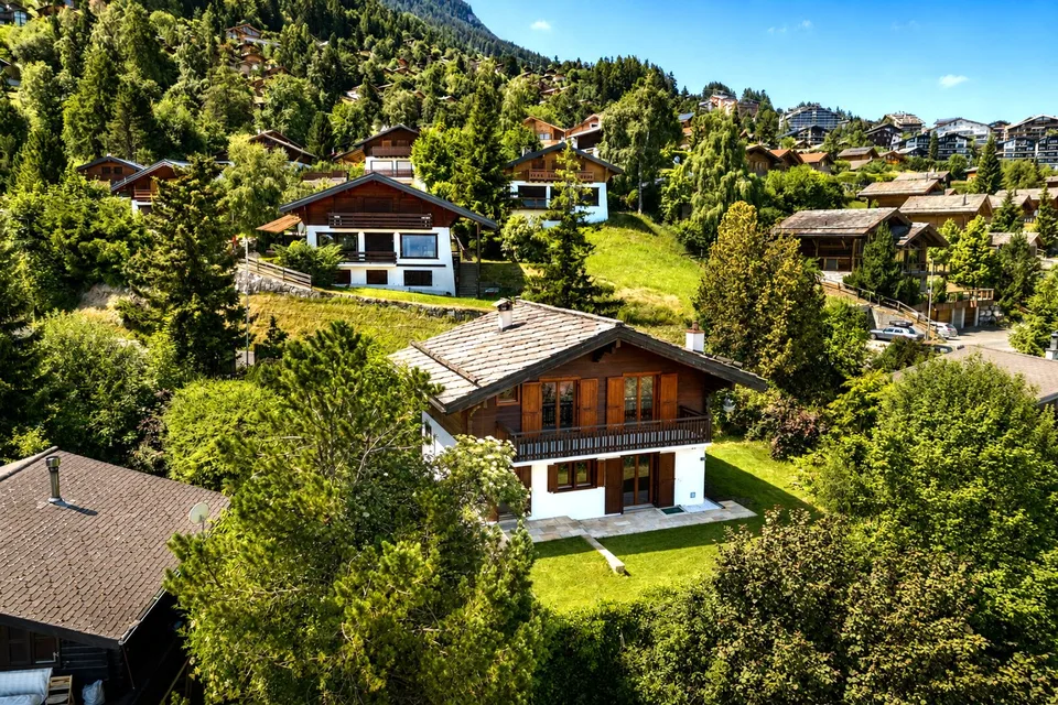Magnifique chalet rénové à quelques minutes du centre
