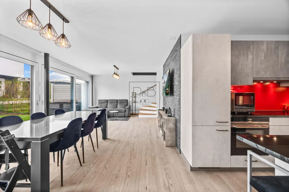 Belle maison contiguë sise à La Tour-de-Trême