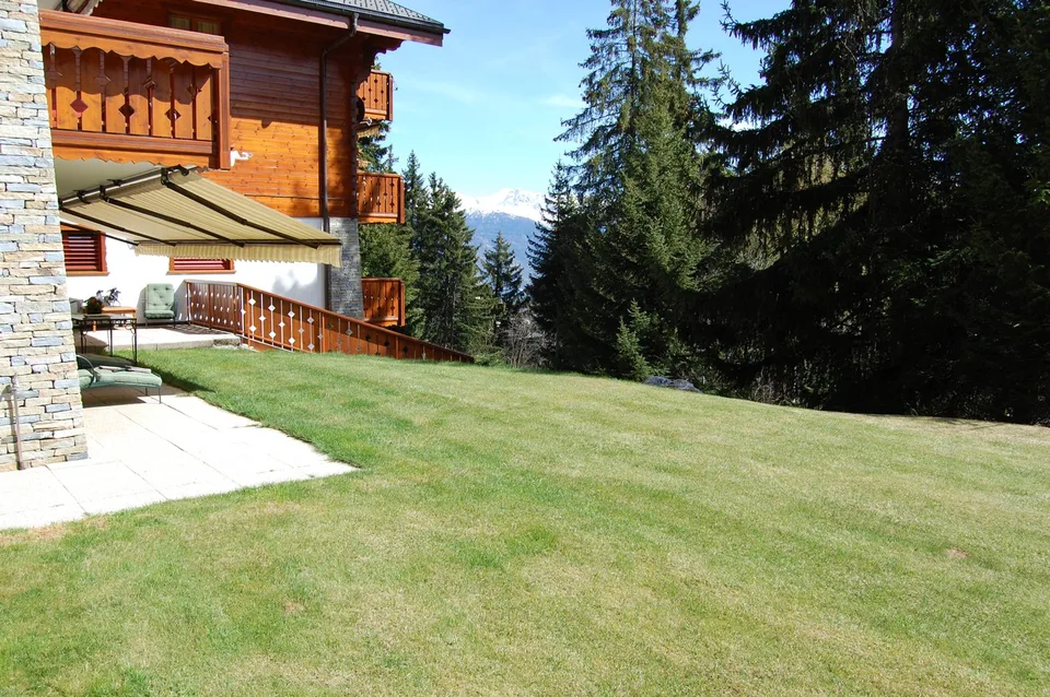 Prächtige 5,5-Zimmer-Wohnung Ski-in Ski-out mit atemberaubendem Blick – Foto 22 von 27