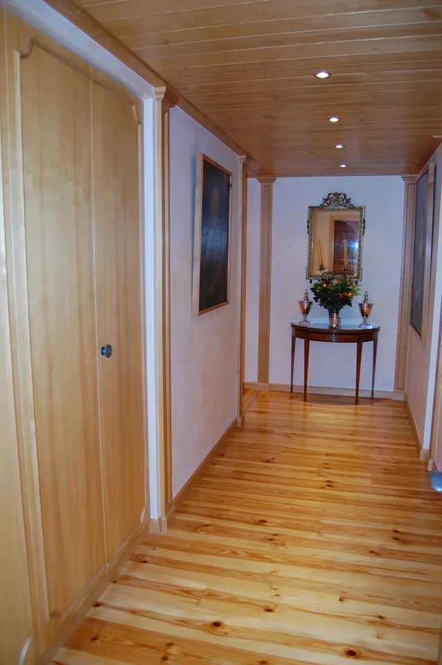 Prächtige 5,5-Zimmer-Wohnung Ski-in Ski-out mit atemberaubendem Blick – Foto 16 von 27