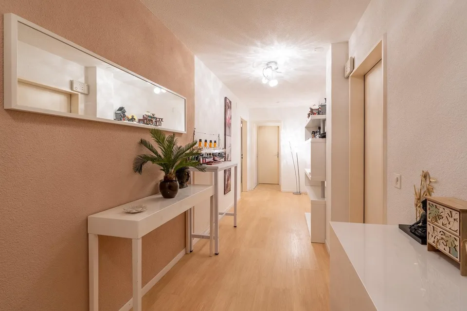 Ampio appartamento di 4.5 locali con balcone nel centro città