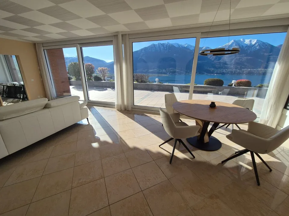 Exklusive 4.5-Zimmer-Terrassenwohnung mit Panoramablick in Minusio