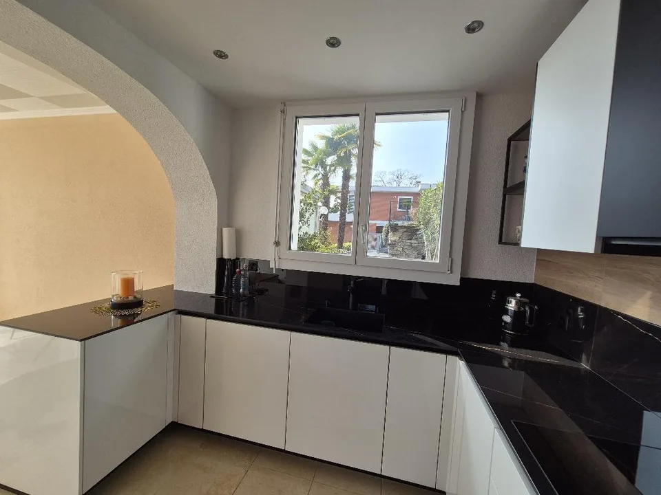 Exklusive 4.5-Zimmer-Terrassenwohnung mit Panoramablick in Minusio
